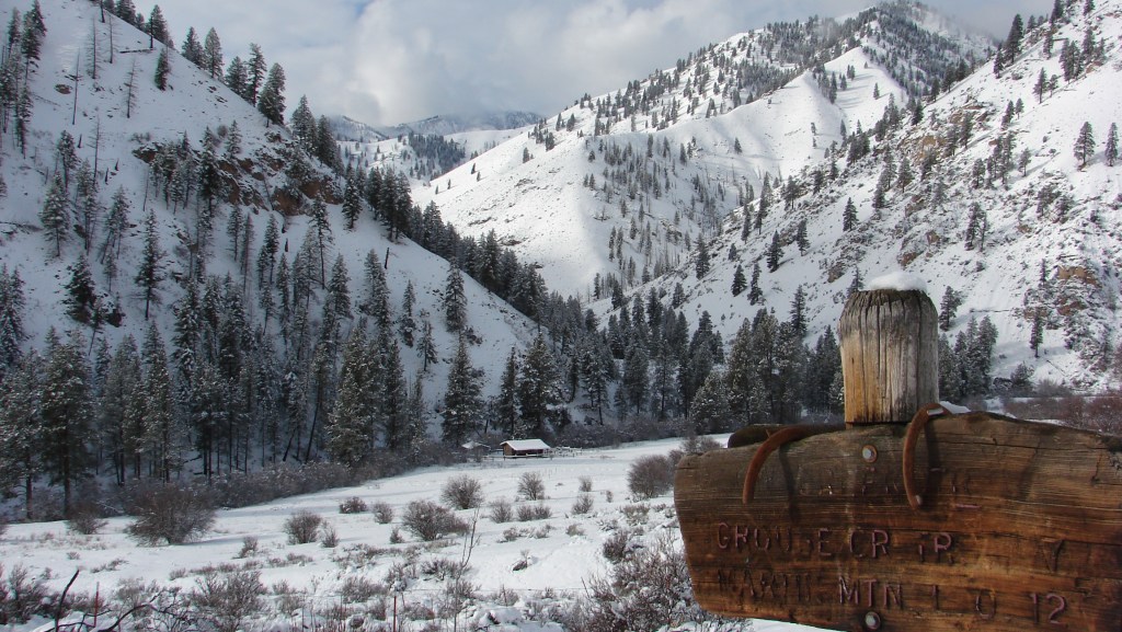 "Alone on Purpose" living off-the-grid with Patrick Taylor the Texas Yeti